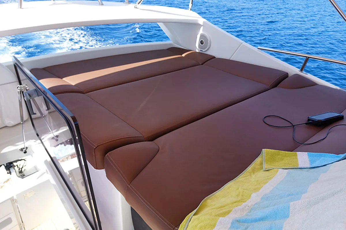 Santin, a Beneteau Antares 42 Fly motor yacht at Punat, Croatia