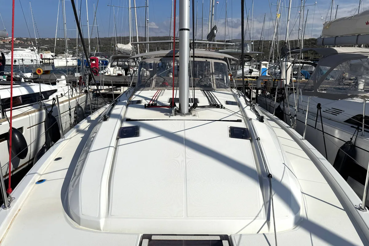 Deck of Hannah, a Beneteau Oceanis 40.1 sailboat at Punat, Croatia