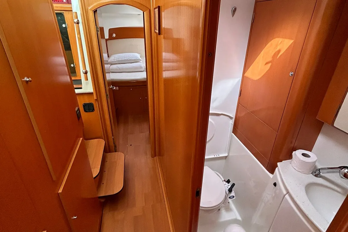 Head on Manatee, a Lagoon 440 - 4 cab. catamaran at Vodice, Croatia