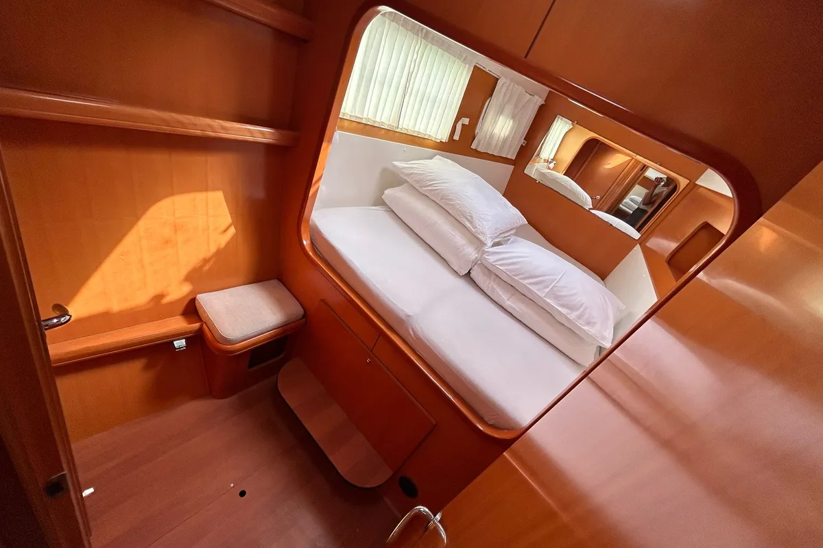 Cabin on Manatee, a Lagoon 440 - 4 cab. catamaran at Vodice, Croatia