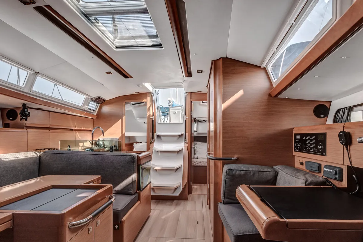 Salon of Pellini, a Jeanneau Sun Odyssey 419 sailboat at Municipal Unit of Palairos, Greece