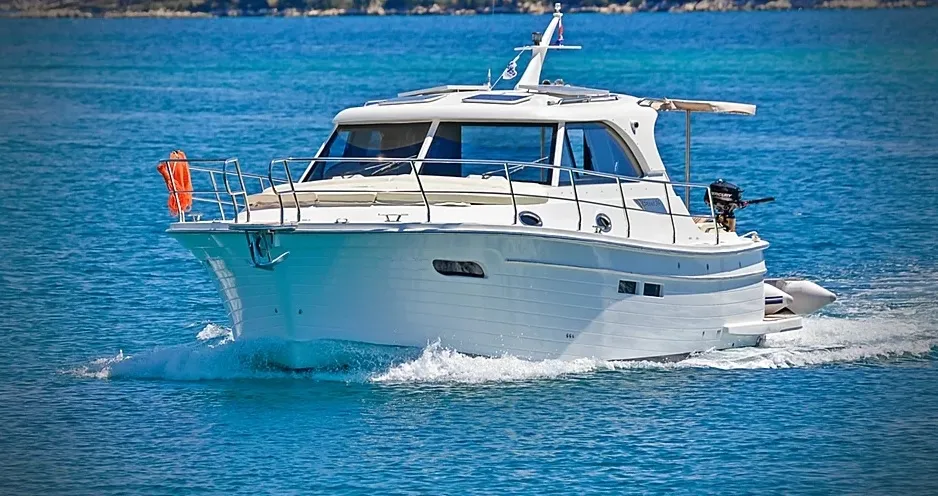 Exterior view of Iris, a SAS - Vektor Adriana 36 motorboat at Općina Sukošan, Croatia