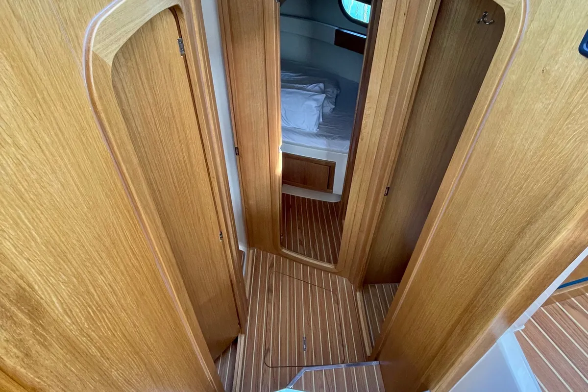 Iris, a SAS - Vektor Adriana 36 motorboat at Općina Sukošan, Croatia