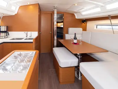 Salon of JoElli, a Jeanneau Sun Odyssey 440 sailboat at Palma de Mallorca, Spain