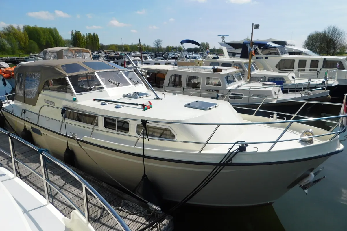 Exterior view of Marmeralk, a Delos 1100 Cruiser motorboat at IJsselstein, Netherlands