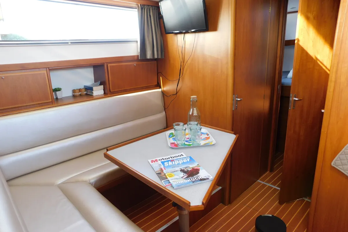 Salon of Marmeralk, a Delos 1100 Cruiser motorboat at IJsselstein, Netherlands
