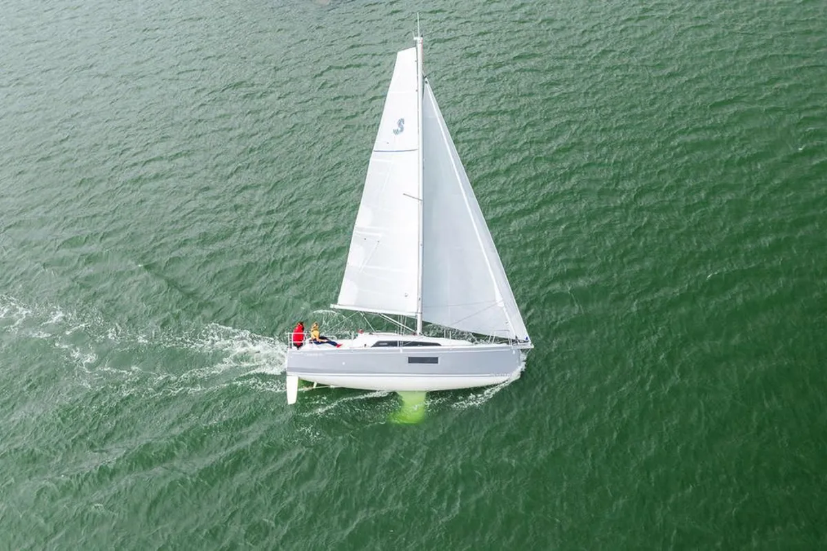 Exterior view of Moorings Oceanis 30.1 Club, a Beneteau Oceanis 30.1 sailboat at Procida, Italy