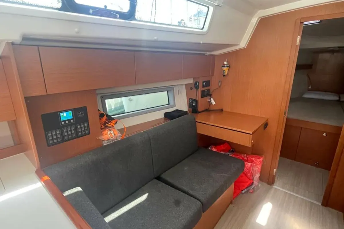 BLACKBERRY, a Bavaria C42 sailboat at Parikia, Greece