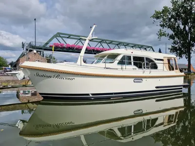 Exterior view of Station Racour, a Linssen Grand Sturdy 30 motorboat at Kinrooi, Belgium