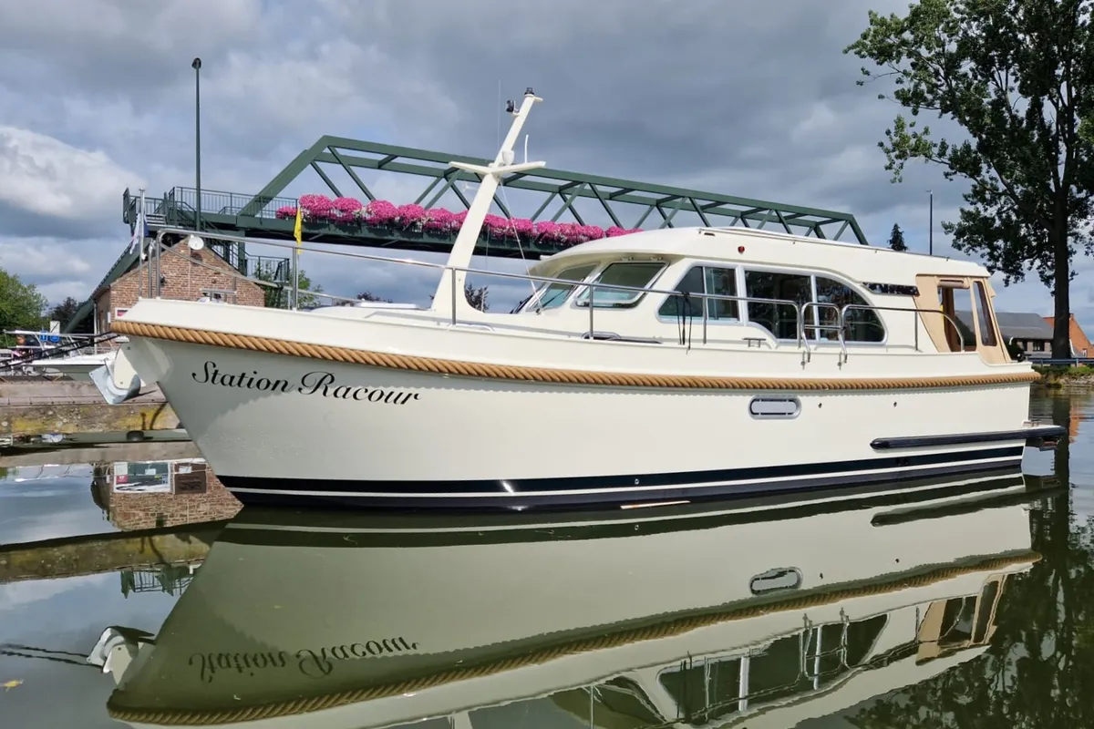 Exterior view of Station Racour, a Linssen Grand Sturdy 30 motorboat at Kinrooi, Belgium