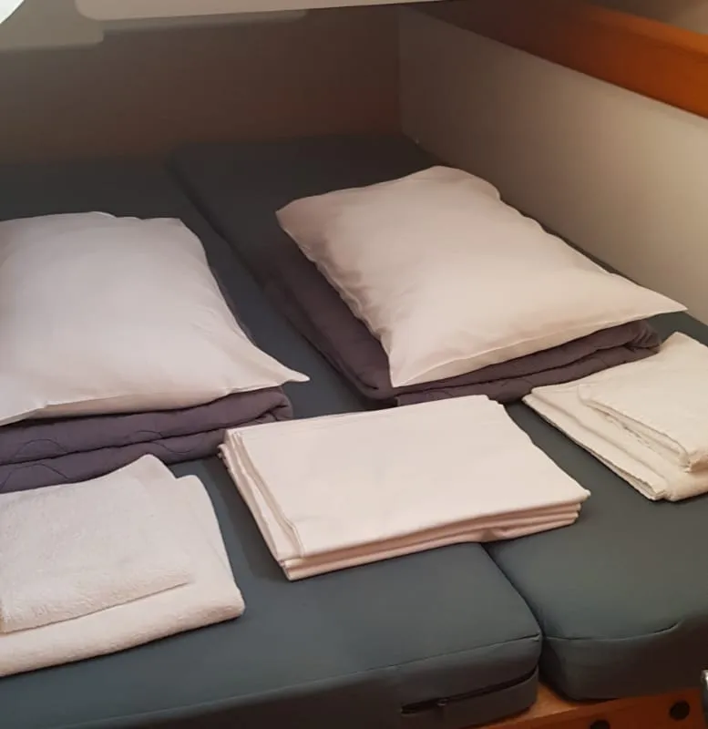 Cabin on Tintabella, a Jeanneau Sun Odyssey 469 sailboat at Athens, Greece