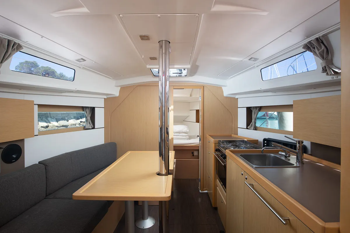 Salon of Mare Animi, a Beneteau Oceanis 35 sailboat at Općina Medulin, Croatia