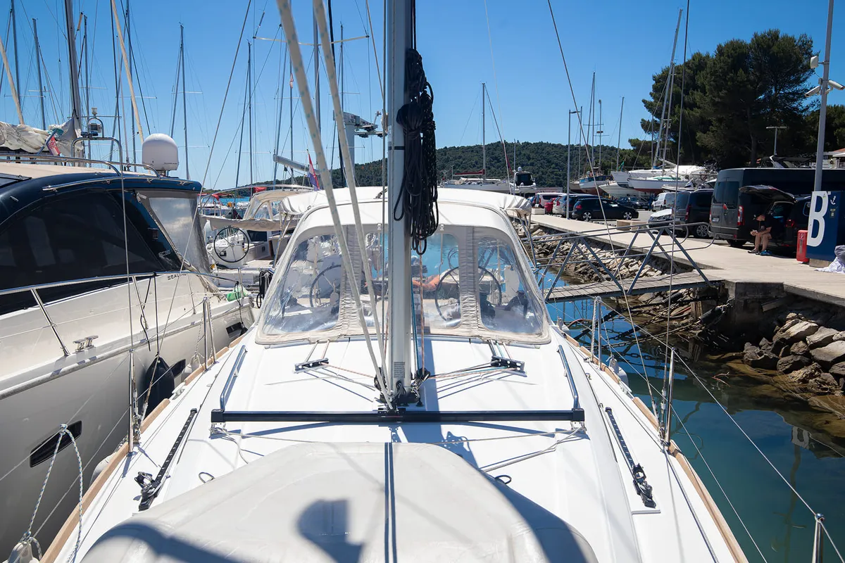 Deck of Mare Animi, a Beneteau Oceanis 35 sailboat at Općina Medulin, Croatia