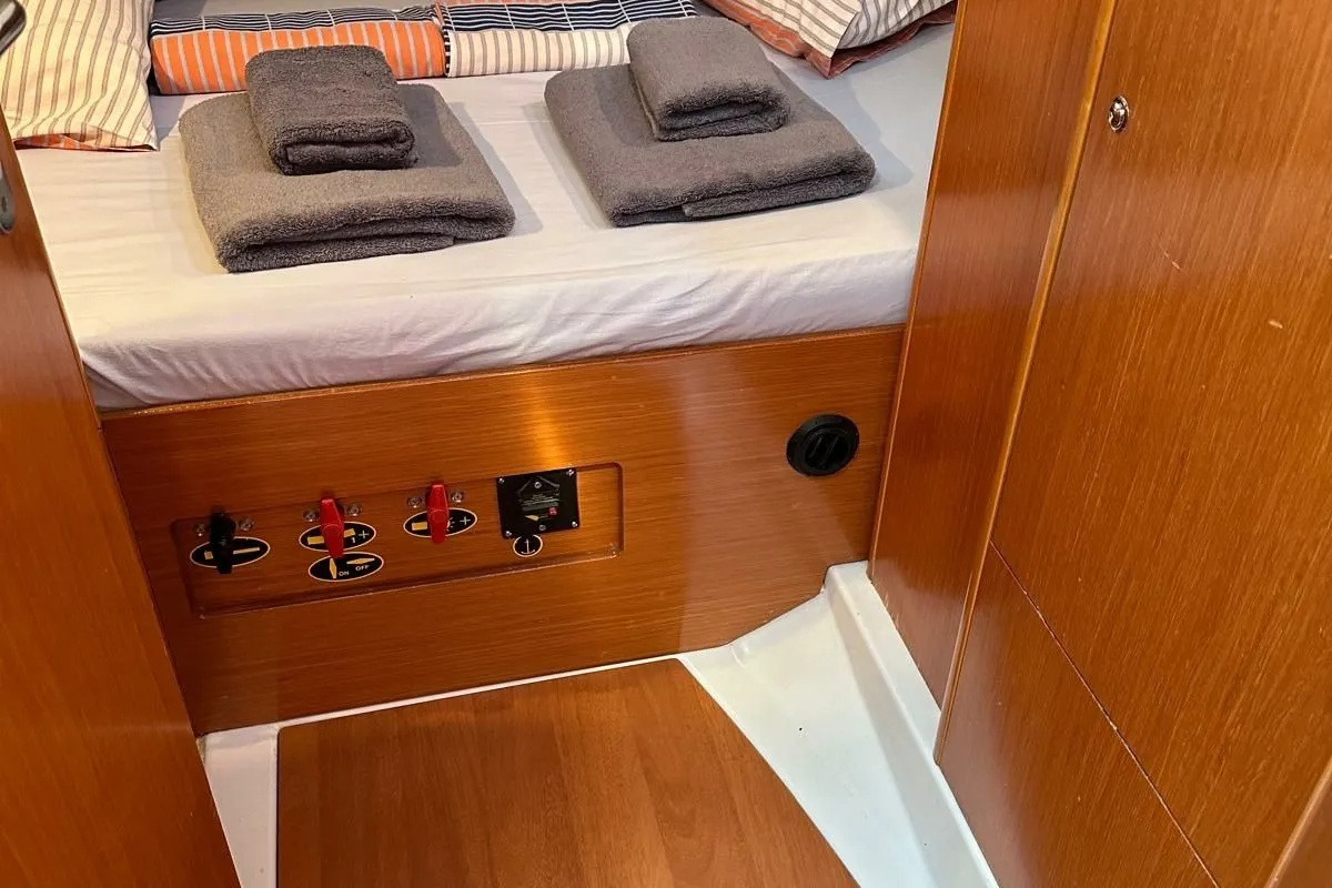 Cabin on Miss Aleyna, a Beneteau Cyclades 39.3 sailboat at Fethiye, Turkey