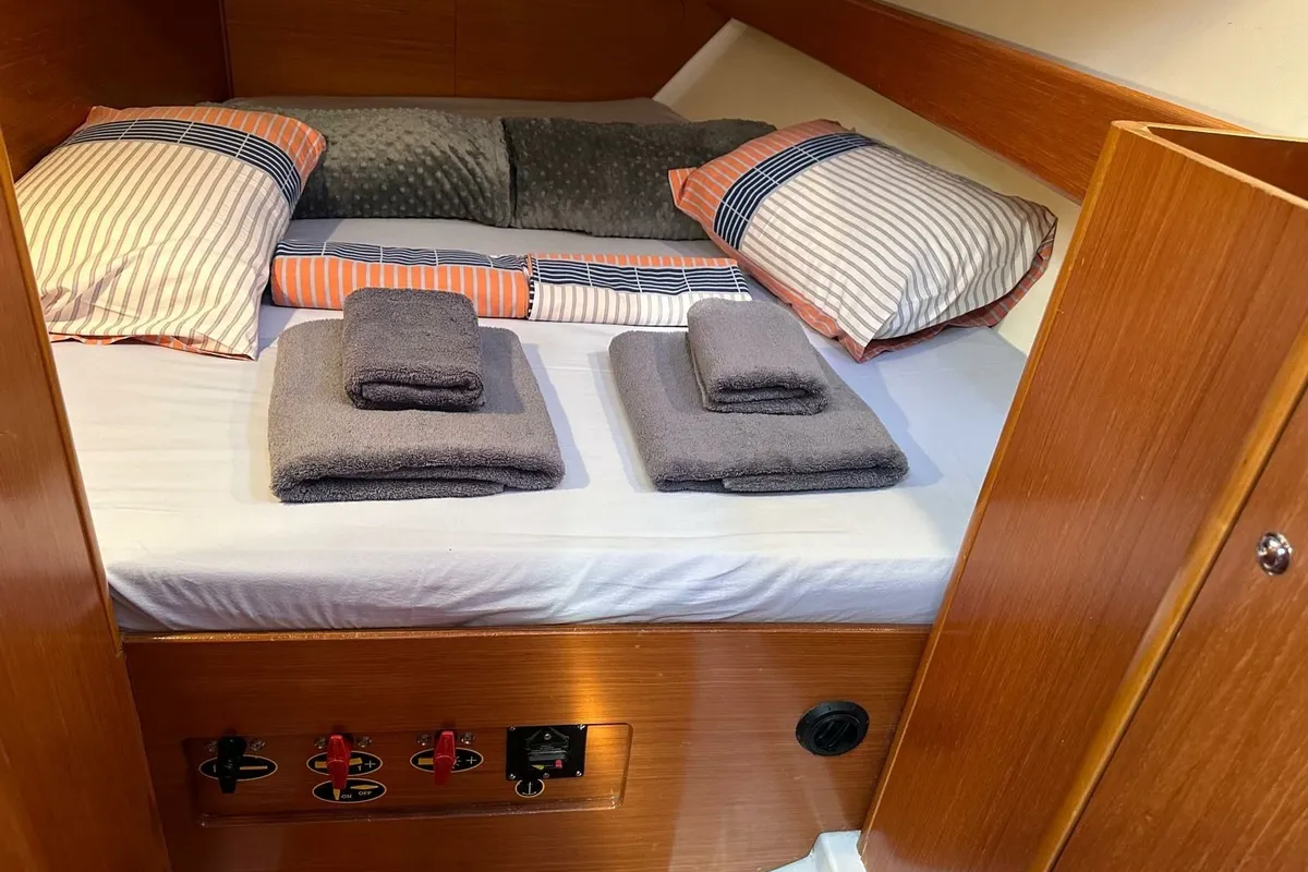 Cabin on Miss Aleyna, a Beneteau Cyclades 39.3 sailboat at Fethiye, Turkey