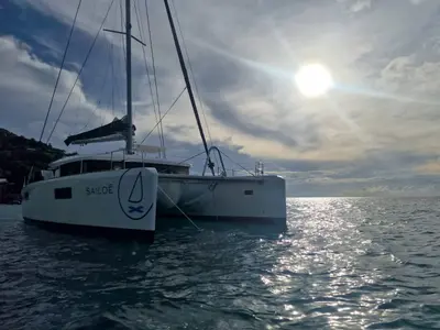 Takamaka, a Lagoon 52 catamaran at Roche Caiman, Seychelles