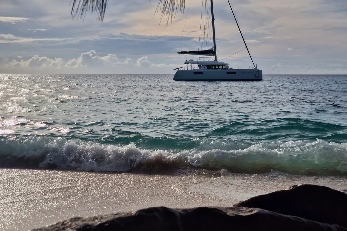 Takamaka, a Lagoon 52 catamaran at Roche Caiman, Seychelles