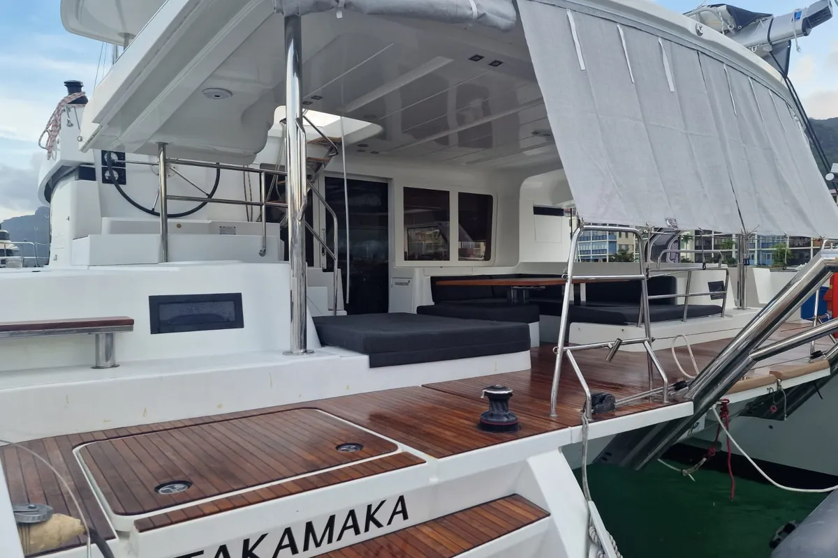 Takamaka, a Lagoon 52 catamaran at Roche Caiman, Seychelles