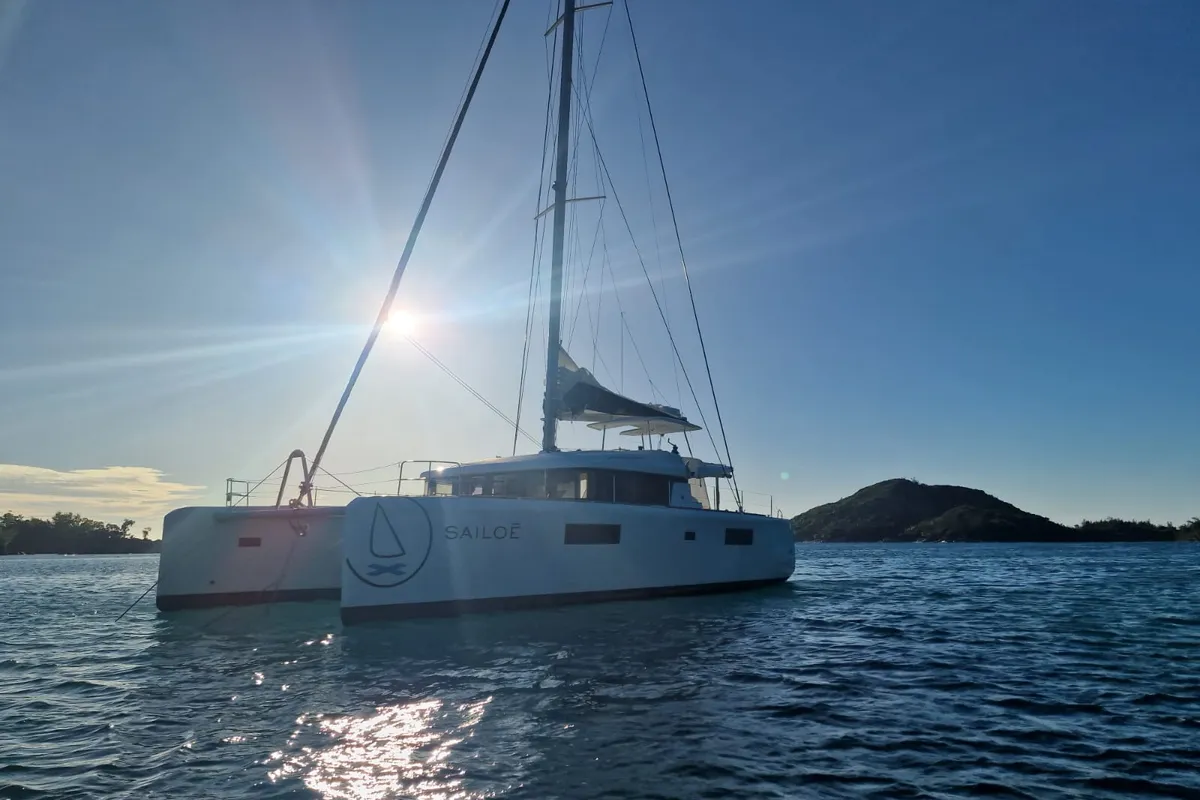 Takamaka, a Lagoon 52 catamaran at Roche Caiman, Seychelles