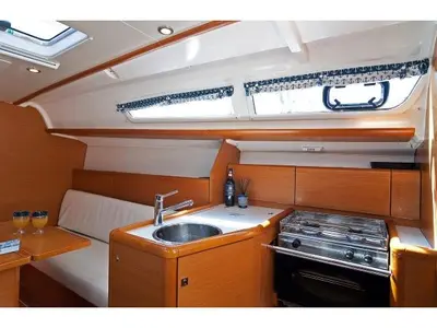 Galley of Kiki Kiss, a Jeanneau Sun Odyssey 33i sailboat at Split, Croatia