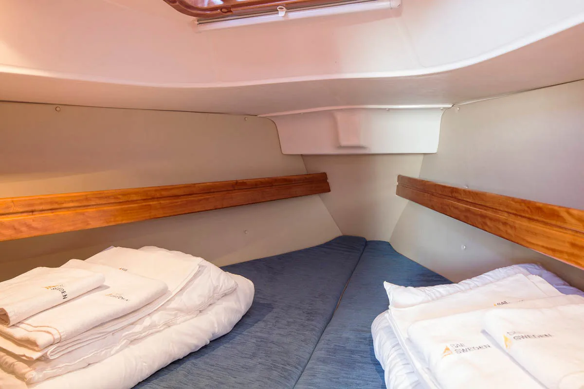 Cabin on Alize, a Bavaria 30 Cruiser sailboat at Gåshaga, Sweden