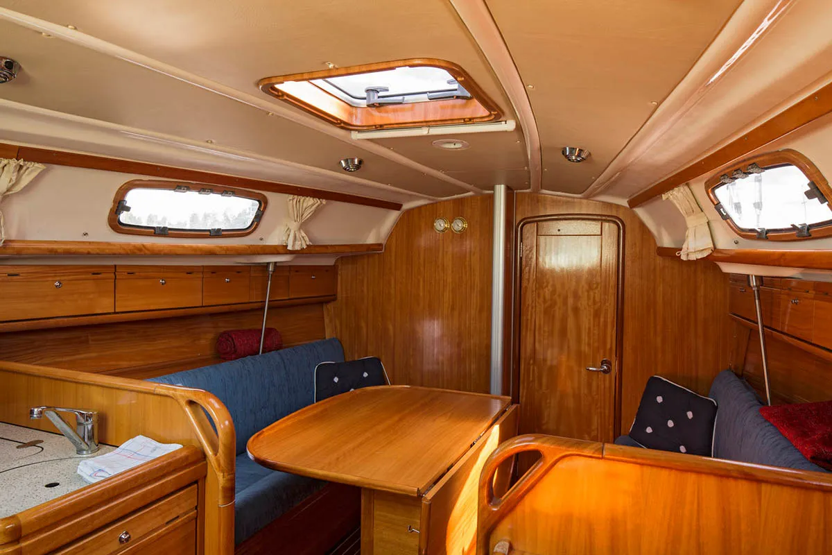 Salon of Alize, a Bavaria 30 Cruiser sailboat at Gåshaga, Sweden