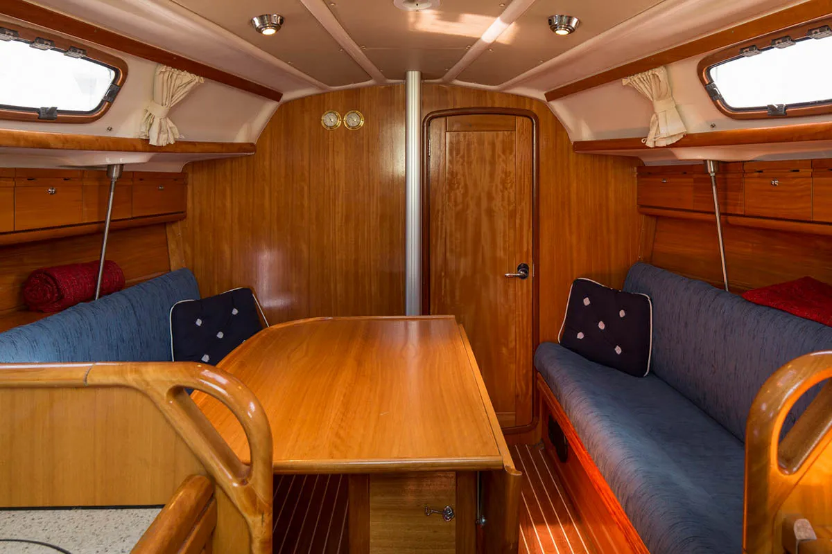 Salon of Alize, a Bavaria 30 Cruiser sailboat at Gåshaga, Sweden