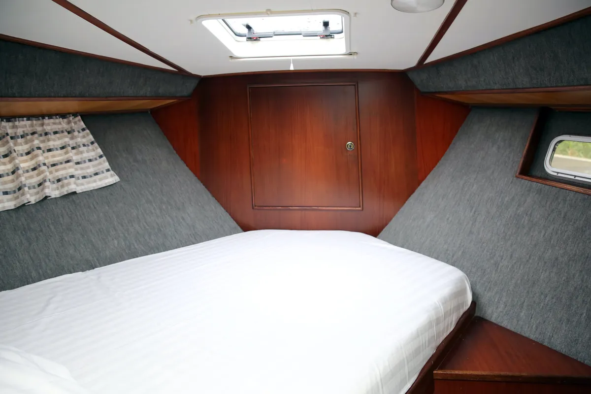 Cabin on Larissa, a Gulet Merenpoort 1100s motorboat at Heukelum, Netherlands