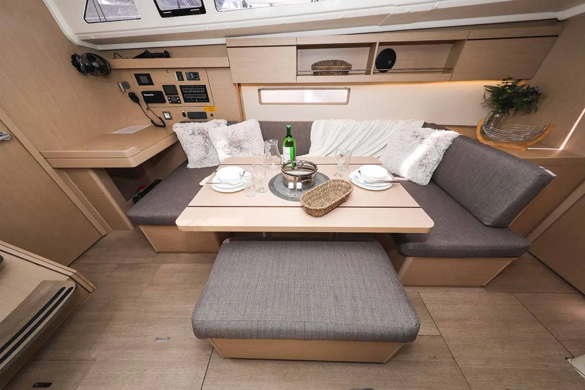 Salon of Moritz, a Beneteau Oceanis 40.1 ELECTRIC sailboat at Grad Biograd na Moru, Croatia