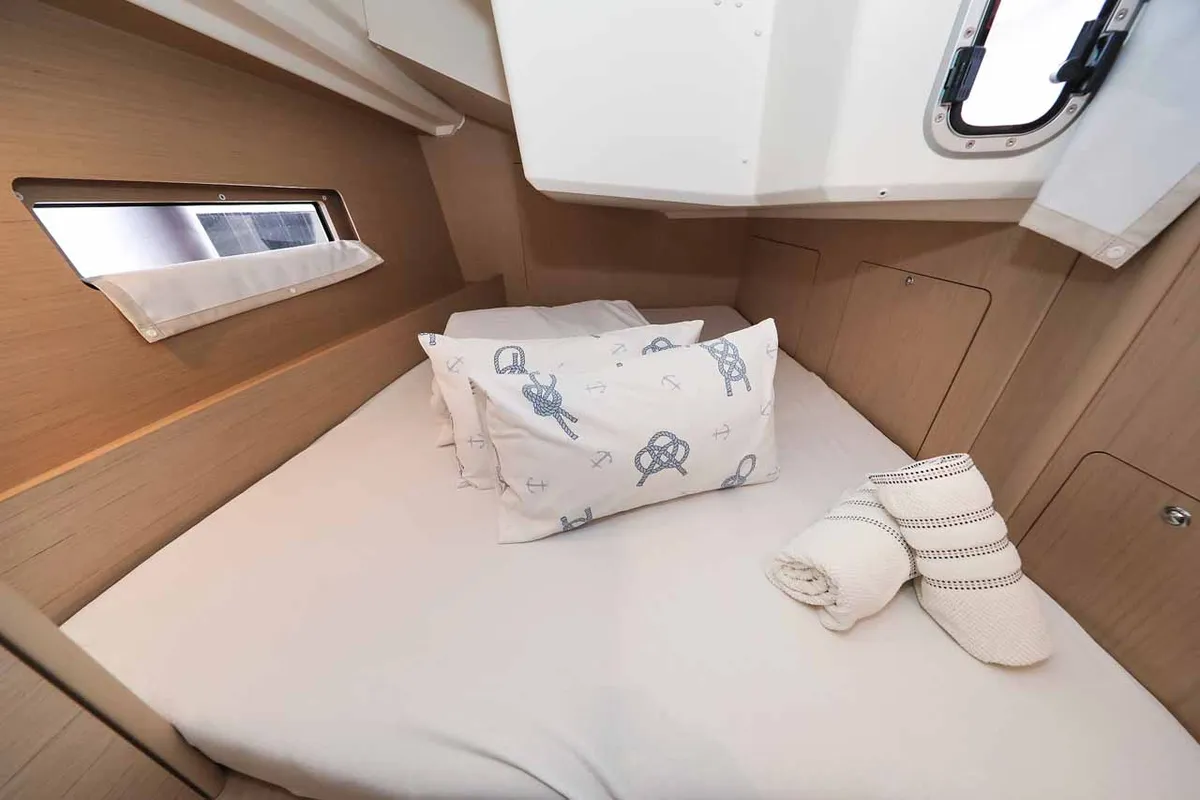 Cabin on Moritz, a Beneteau Oceanis 40.1 ELECTRIC sailboat at Grad Biograd na Moru, Croatia