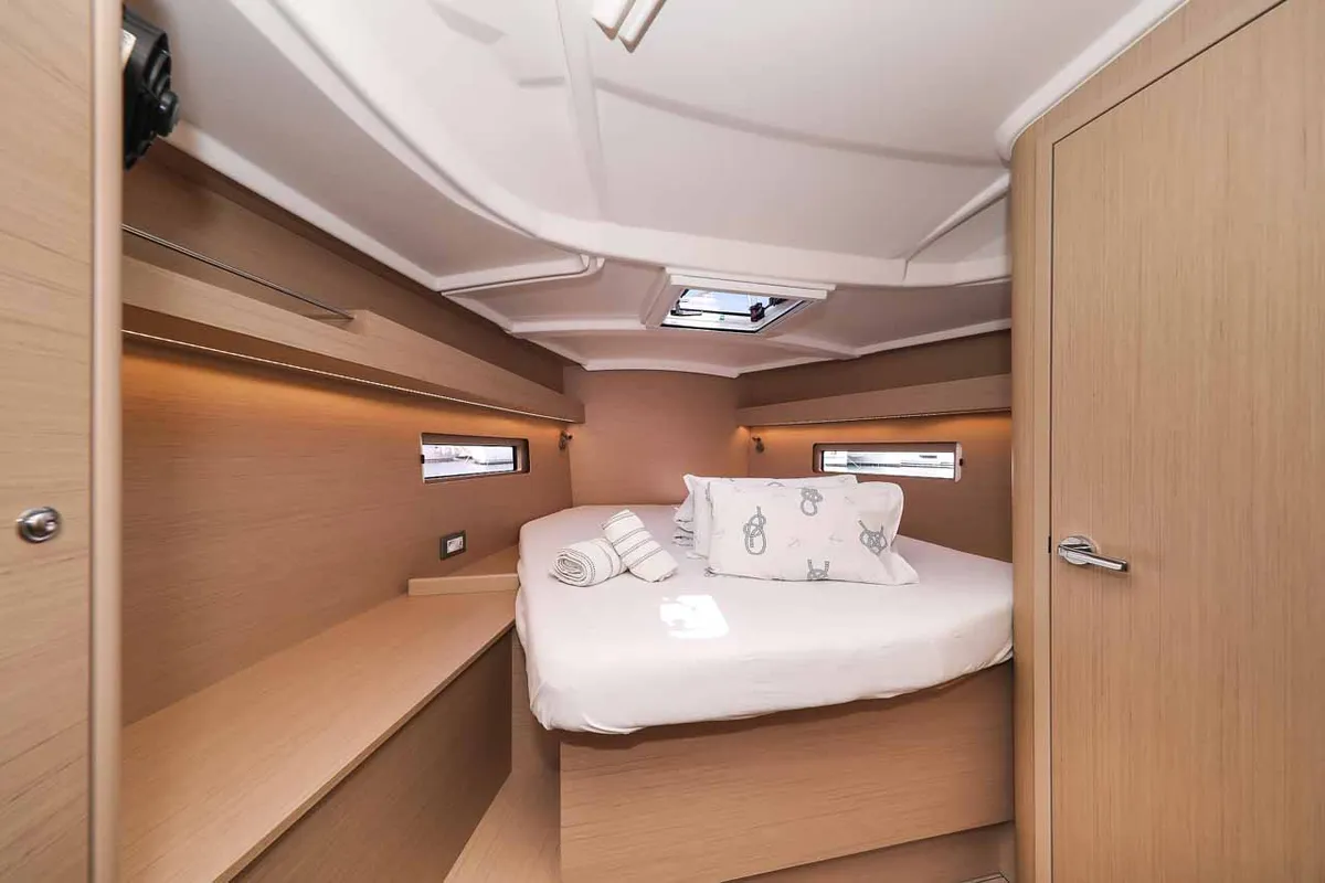Cabin on Moritz, a Beneteau Oceanis 40.1 ELECTRIC sailboat at Grad Biograd na Moru, Croatia