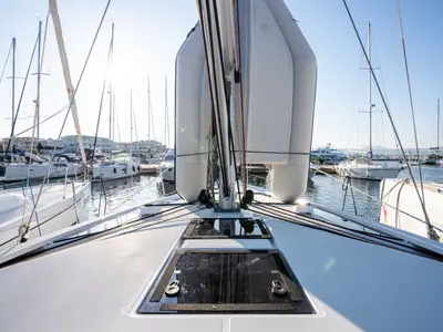 Deck of Persefone - Comfort line, a Beneteau Oceanis 46.1 sailboat at Olbia, Italy