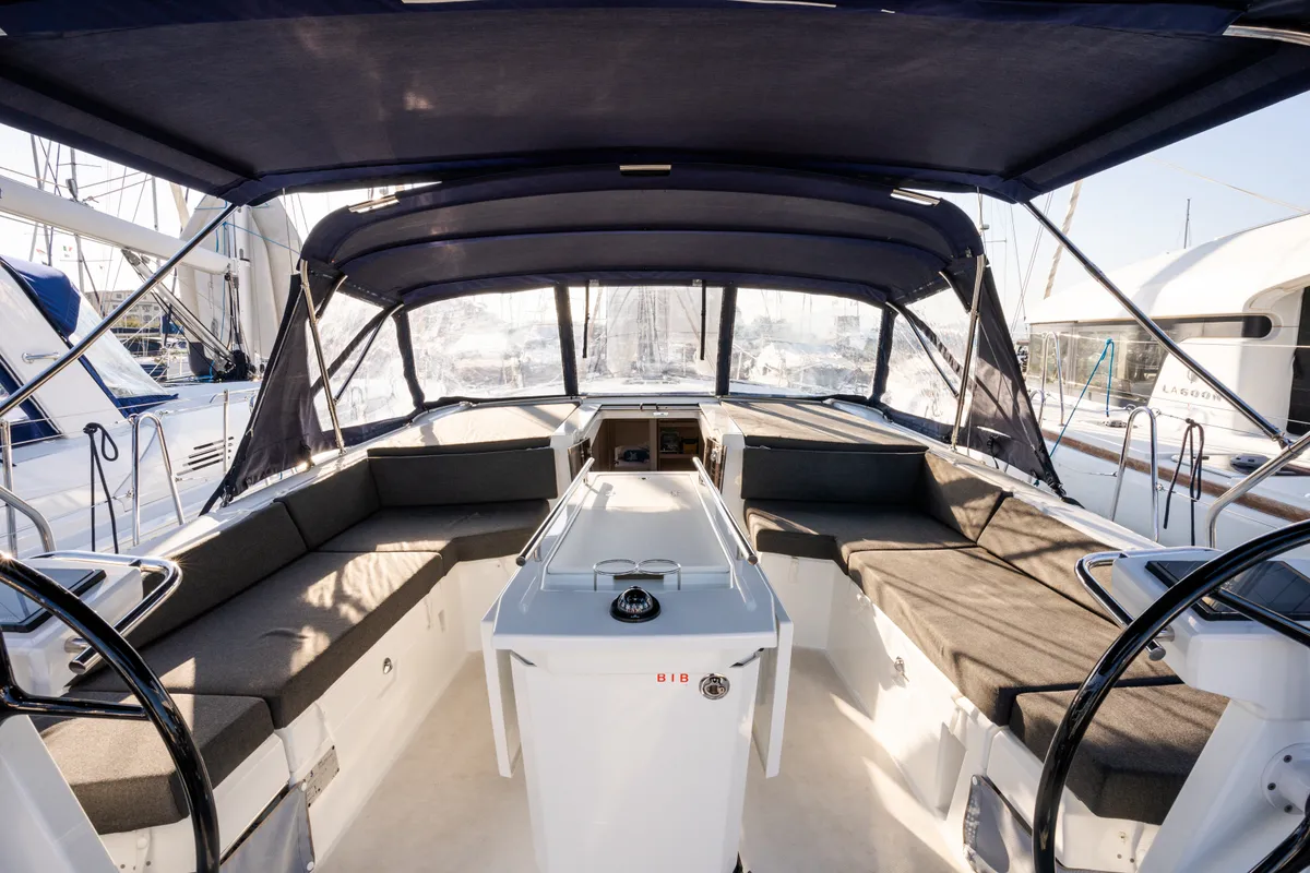 Cabin on Persefone - Comfort line, a Beneteau Oceanis 46.1 sailboat at Olbia, Italy