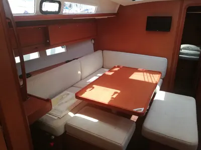Salon of Arba, a Dufour 460 Grand Large sailboat at Općina Medulin, Croatia