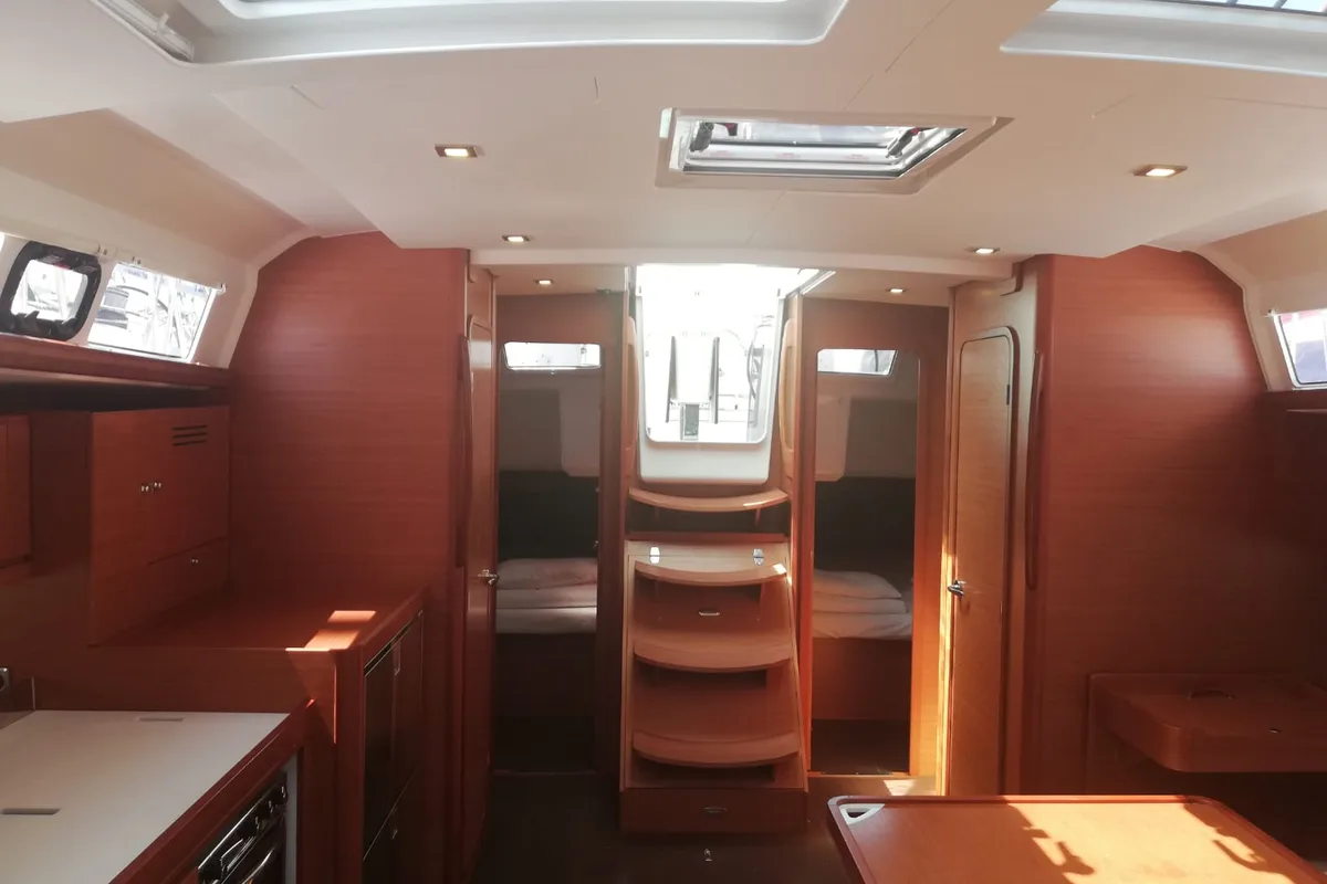 Salon of Arba, a Dufour 460 Grand Large sailboat at Općina Medulin, Croatia