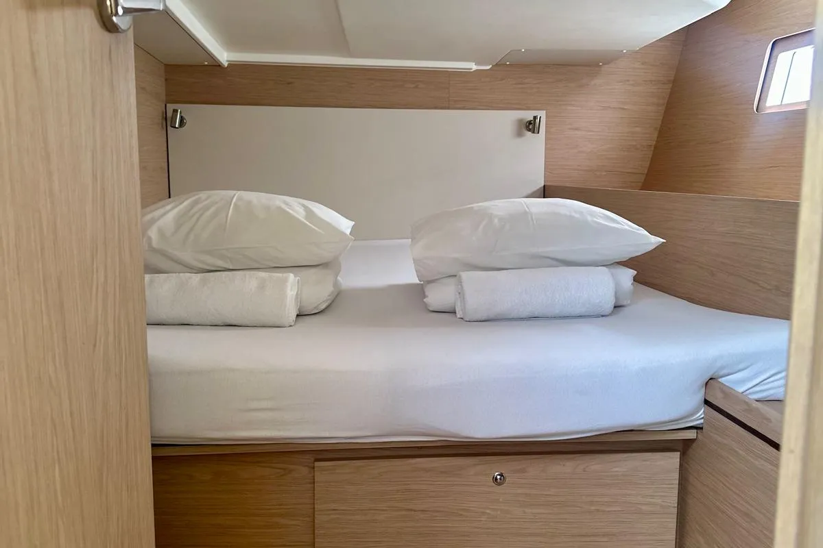 Cabin on Full Moon, a Beneteau Oceanis 51.1 sailboat at Primošten, Croatia