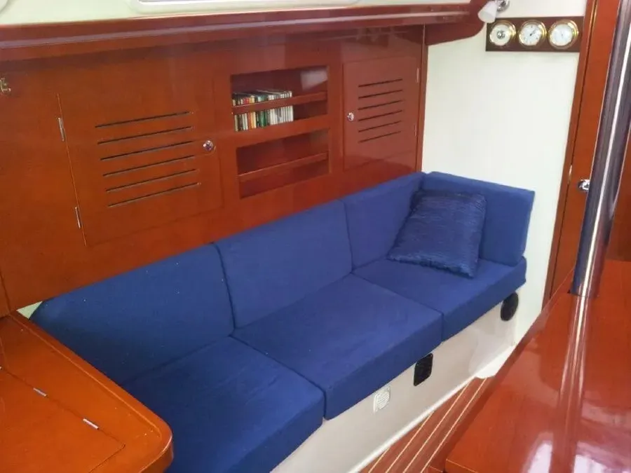 Salon of Tendance III, a Hanse 315 sailboat at Cogolin, France