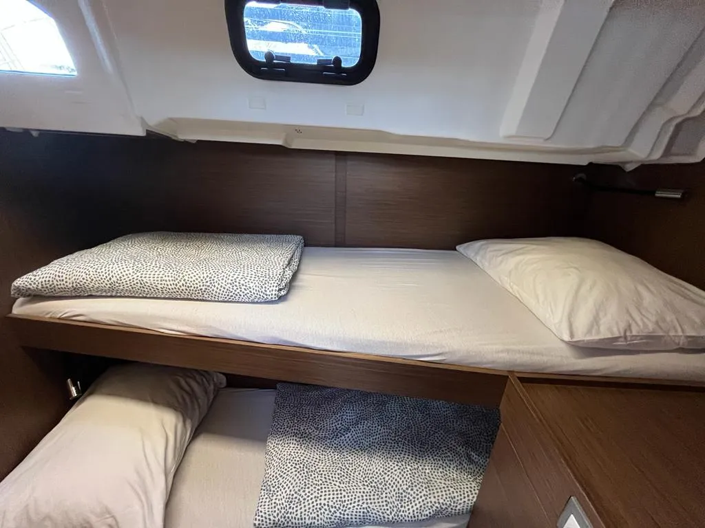 Cabin on Olma, a Beneteau Oceanis 46.1 sailboat at Split, Croatia