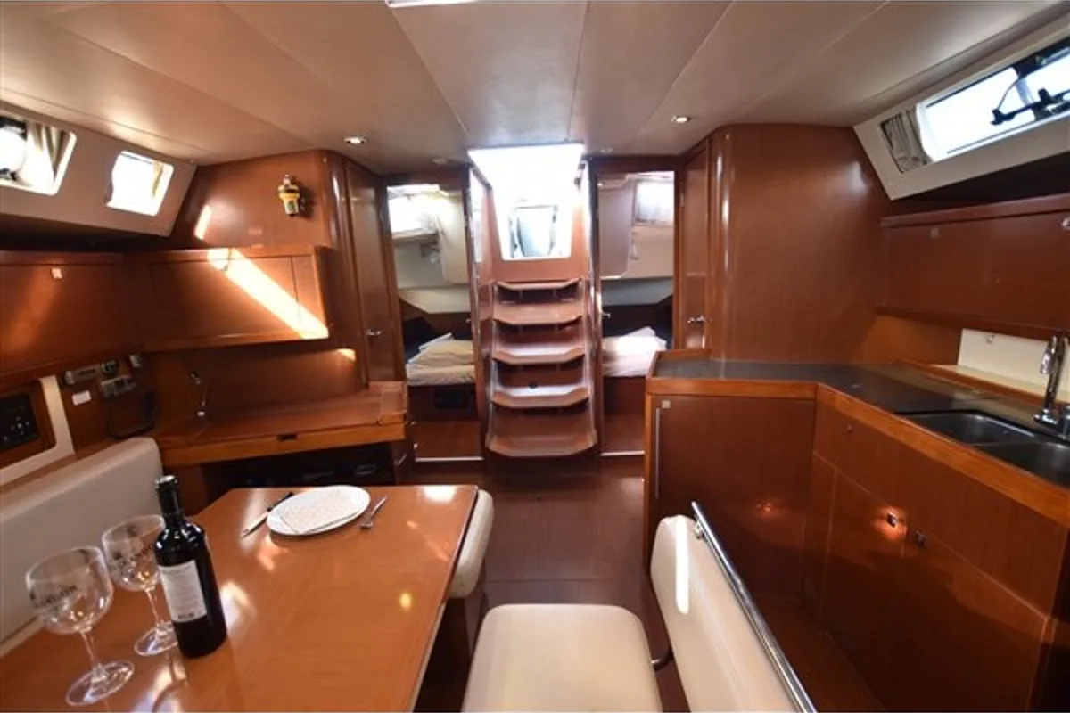 Galley of Chilli Pepper, a Beneteau Oceanis 45 sailboat at Volos, Greece