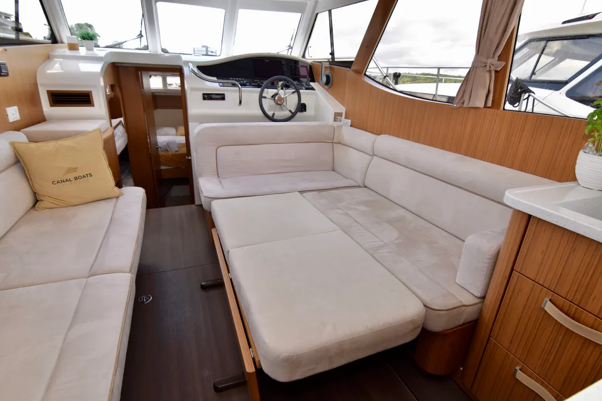 Salon of Dalen, a Greenline 33 motor yacht at Porsgrunn, Norway