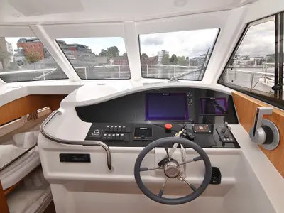 Cockpit of Dalen, a Greenline 33 motor yacht at Porsgrunn, Norway