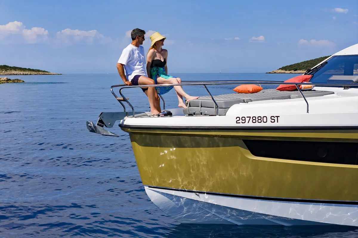 Tireless Too, a Sealine F430 motor yacht at Grad Kaštela, Croatia