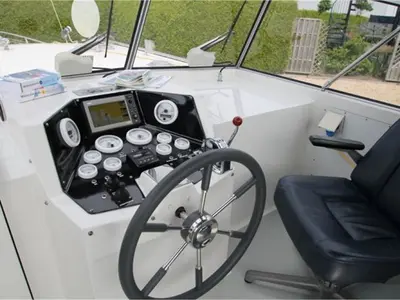 Cockpit of Nicole, a De Drait Kotterjacht 10.7 GL motorboat at Woudsend, Netherlands