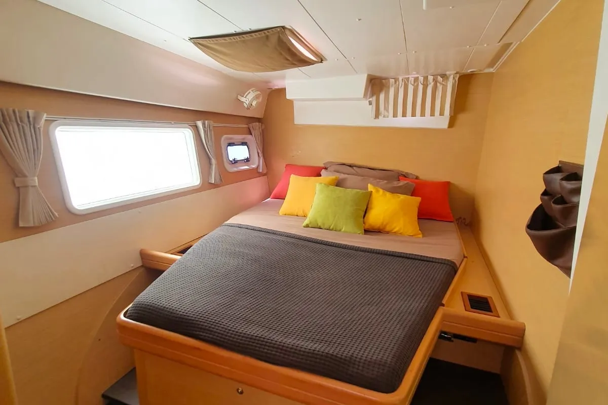 Cabin on Chirouble, a Lagoon 421 catamaran at Baan Salak Phet, Thailand