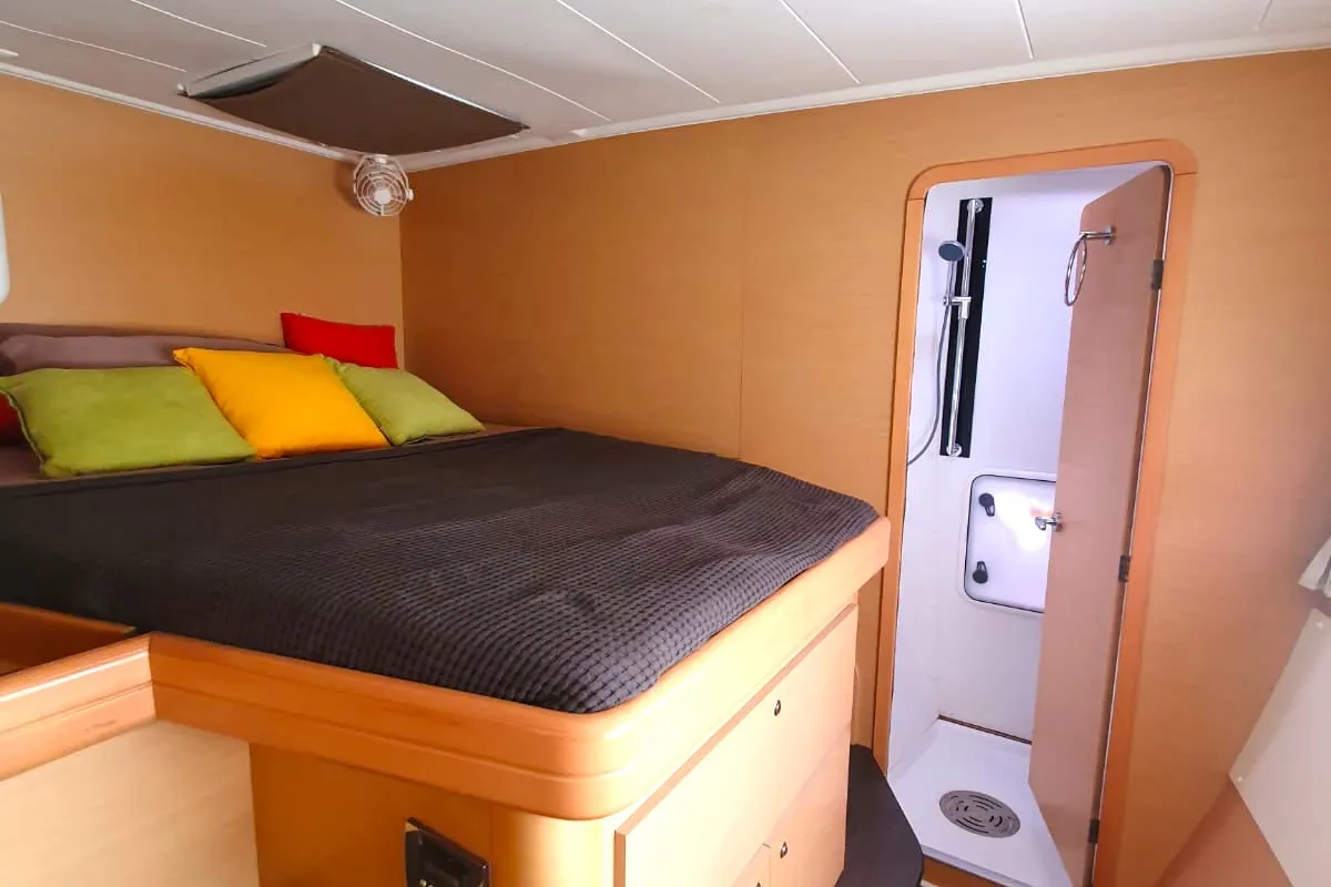 Cabin on Chirouble, a Lagoon 421 catamaran at Baan Salak Phet, Thailand