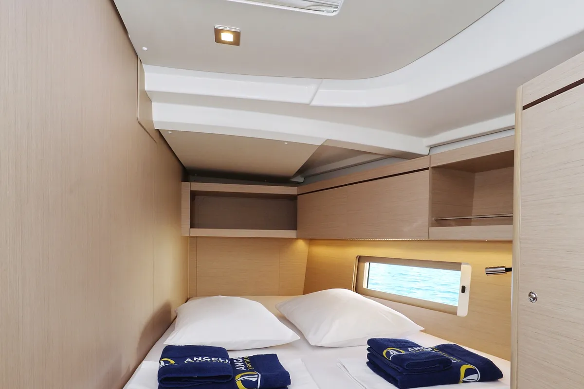 Cabin on Auf Kurs, a Beneteau Oceanis 46.1 sailboat at Grad Trogir, Croatia
