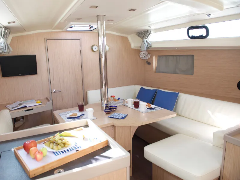 Salon of Felice, a Beneteau Oceanis 41.1 sailboat at Athens, Greece