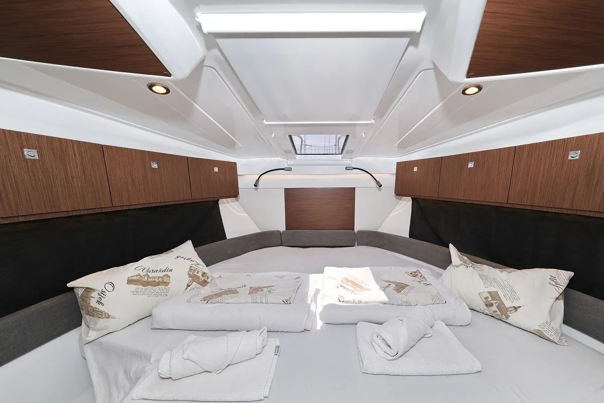 Cabin on Lolo, a Beneteau Antares 9 OB motorboat at Pirovac, Croatia