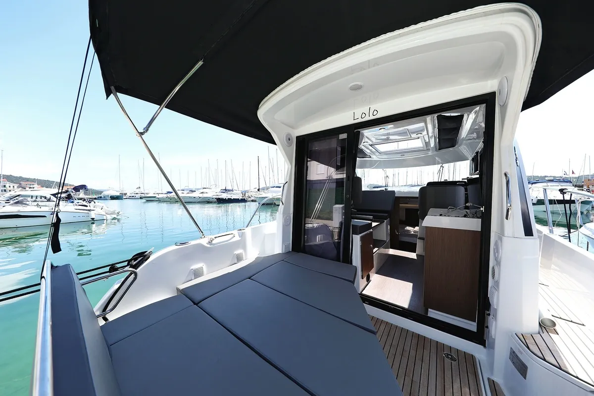 Deck of Lolo, a Beneteau Antares 9 OB motorboat at Pirovac, Croatia