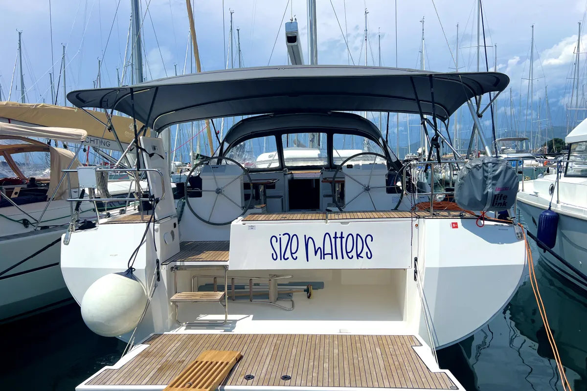 Exterior view of Size Matters, a Bavaria C50 Holiday sailboat at Kaštela, Croatia
